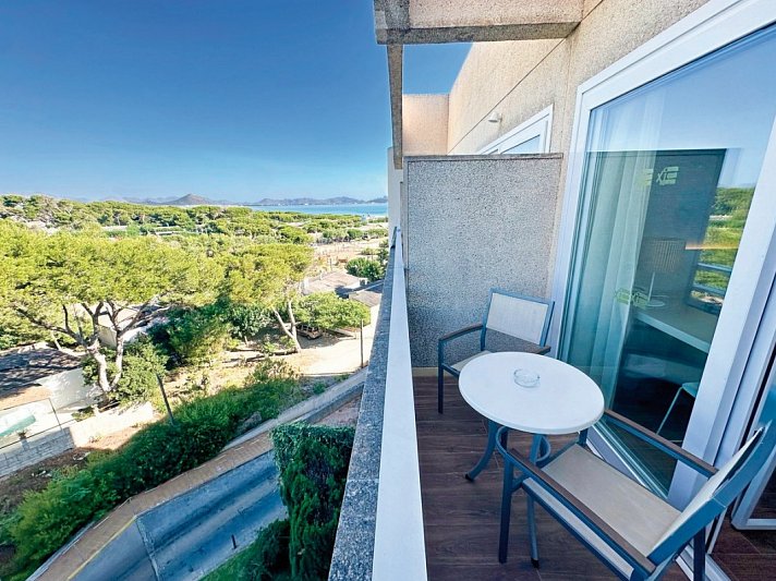 Eix Platja Daurada & Spa