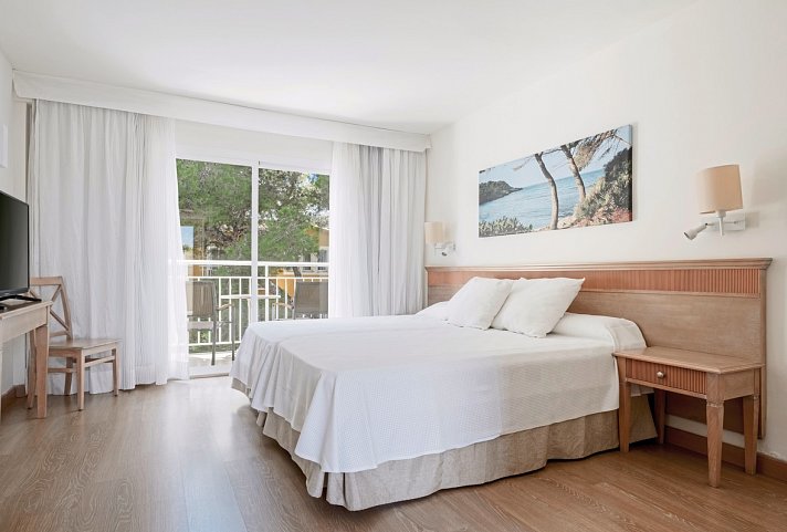 Iberostar Waves Club Cala Barca - Wohnbeispiel (Zimmercodierungen DB1, DB2, D1N, D2N, FE1, FE2, FB1, FB2, FB5, FB6, FB3, FB4, F1G, F2G, FV1 & FV2)