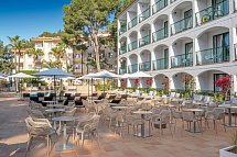 Valentin Somni Hotel & Suites