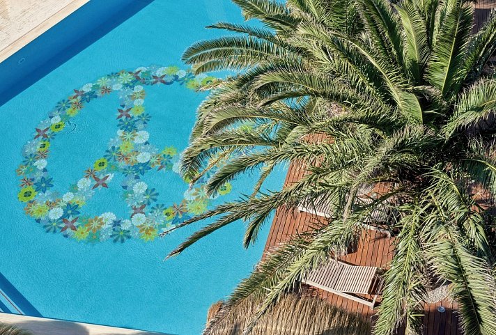 Bikini Island & Mountain Port de Sóller