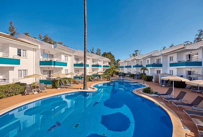 Universal Aparthotel Elisa