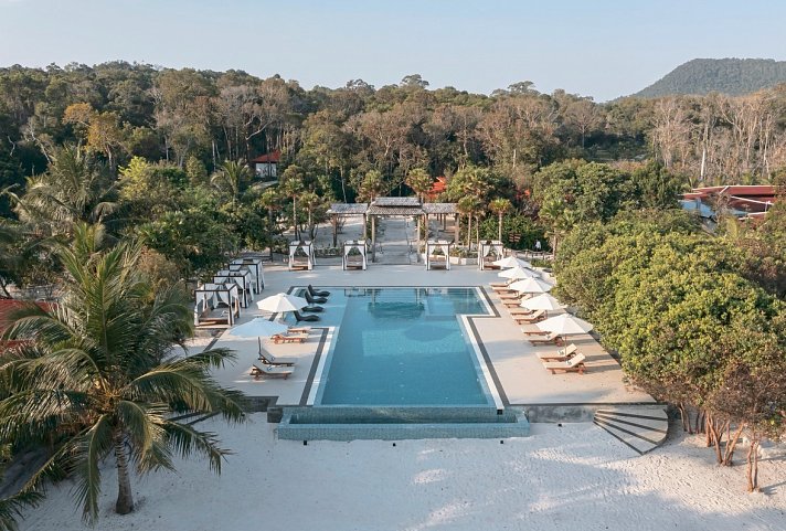 La Passion by Achariyak