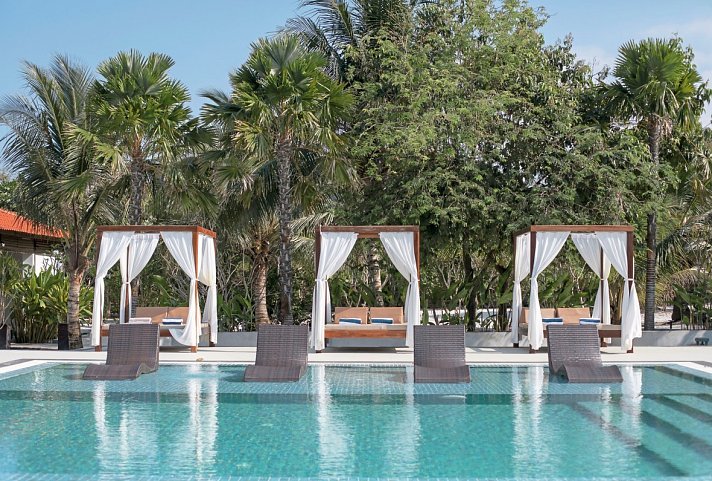 La Passion by Achariyak