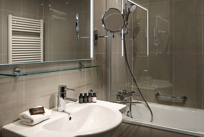 Michelangelo Grand Hotel Prague - Wohnbeispiel Doppelzimmer Deluxe (Zimmercodierung DD1)