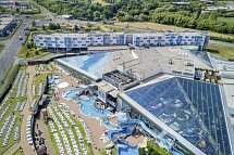 Aqua Palace