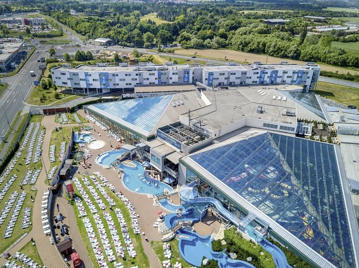 Aqua Palace