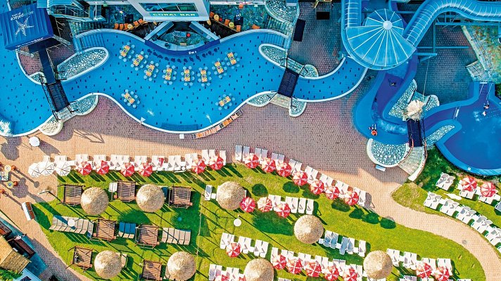 Aqua Palace