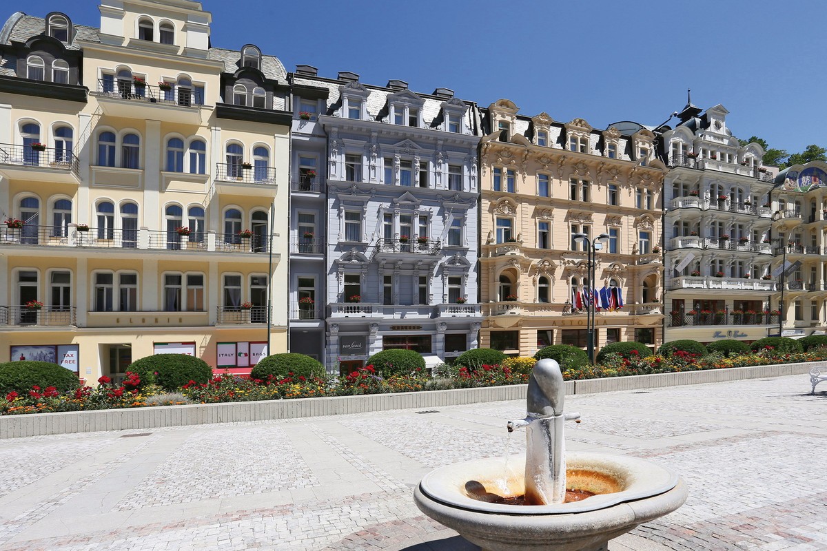 Astoria Hotel & Medical Spa