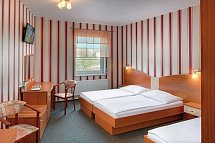 Wellness Hotel Babylon - Wohnbeispiel Familienzimmer mit Verbindungstür (Zimmercodierungen FB7 & FB8)