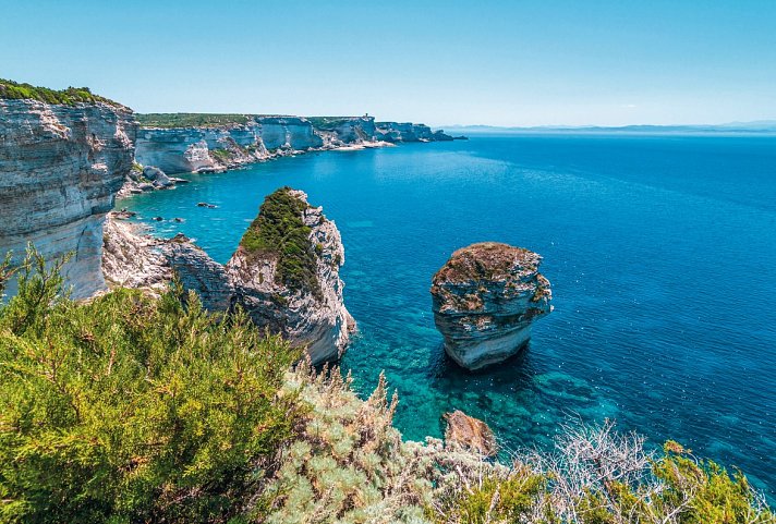 Autotour Von der Hügellandschaft der Toskana zu den Perlen des Mittelmeeres - Bonifacio-Klippen