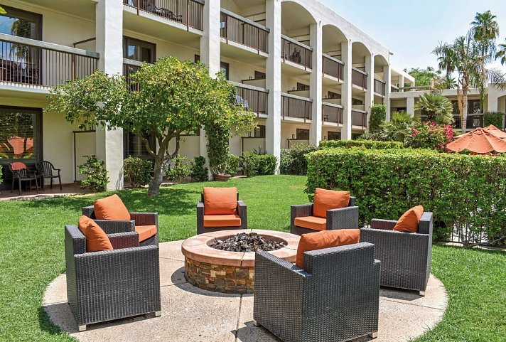 Palm Mountain Resort & Spa