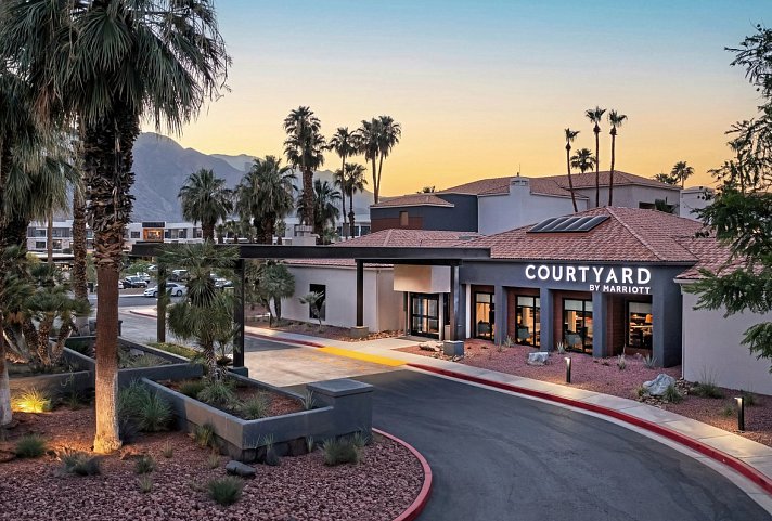 Courtyard by Marriott Palm Springs