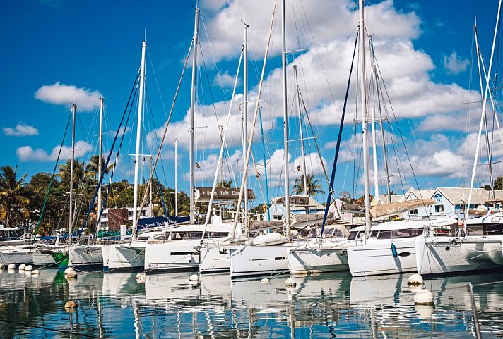Naturwunder der Karibik - Schiffe im Hafen