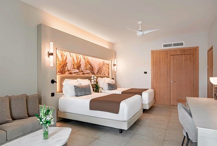 Breathless Punta Cana Resort & Spa - Wbsp. Xhale Club & Allure Junior Suite (Zimmercodierung JB1)
