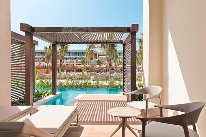 Serenade Caribe Club Family Beach Resort - Wohnbeispiel Luxury Swim Out (Zimmercodierung UUQ)
