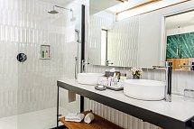 Dreams Flora Resort & Spa - Beispiel Bad Junior Suite (Zimmercodierungen JB1, JB3, J1M, J2M, J1P, J1Q & J2Q)