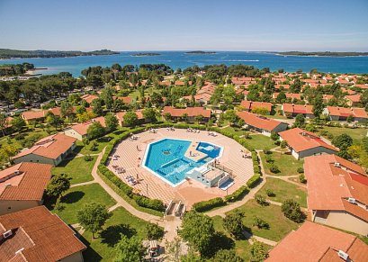 Bi Village Mobile Homes (by Happy Camp)