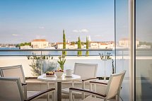 Isabella Island Resort Valamar Collection - Wohnbeispiel Zimmer für 2 plus 2 Meerblick (Zimmercodierung FBU)