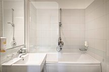Resort Petalon Apartments - Beispiel Bad (Zimmercodierungen AB1 & OB1)