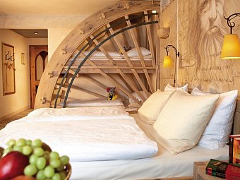 Erlebnishotel Colosseo - Wohnbeispiel Standardzimmer (Zimmercodierungen DB1, EB1, TB1, RB1, DX1, EX1, TX1, RX1, DX2, EX2, TX2, RX2, DS3, ES3, TS3, RS3, FB1, FX1, FX2, FX3, DB2, EB2, TB2, RB2, XB1, XB2, XB3 & XB4)