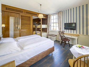 Erlebnishotel Bell Rock - Wohnbeispiel Standardzimmer (Zimmercodierungen DB1, EB1, TB1, RB1, DX1, EX1, TX1, RX1, DX2, EX2, TX2, RX2, DS3, ES3, TS3, RS3, FB1, FX1, FX2, FX3, XB1, XB2, XB3 & XB4)