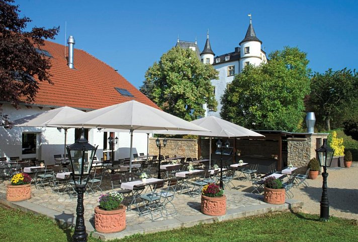 Victor's Residenz-Hotel Schloss Berg - Victor's Landgasthaus Die Scheune