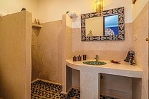 Riad Safran et Cannelle & Spa - Badezimmer Doppelzimmer (Zimmercodierungen DG1, DG2, DG3 & DG6)