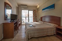 4R Miramar Calafell - Wohnbeispiel Doppelzimmer (Zimmercodierungen DB1 & DP1)