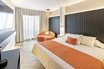 Golden Port Salou & Spa - Wohnbeispiel Doppelzimmer Premium oberste Etage (Zimmercodierung UM3)