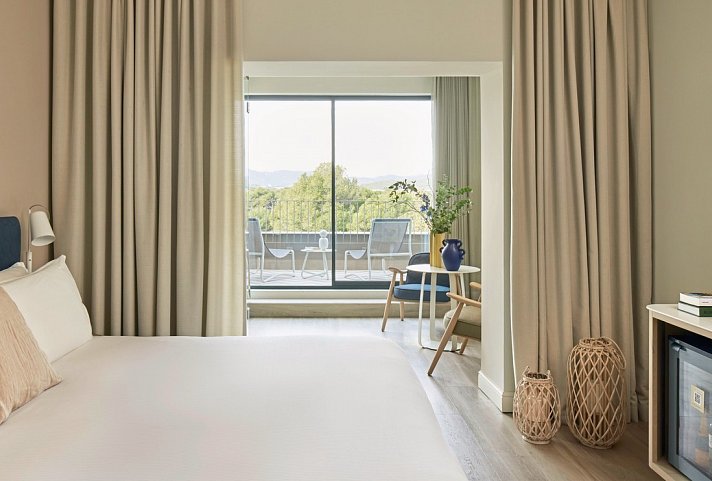 ME Sitges Terramar - Wohnbeispiel Doppelzimmer Always ME Gartenblick (Zimmercodierung D1G)