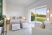 Grecotel LUX®ME Dama Dama - Wohnbeispiel Bungalow Family LUX ME Poolseite (Zimmercodierung BI1)