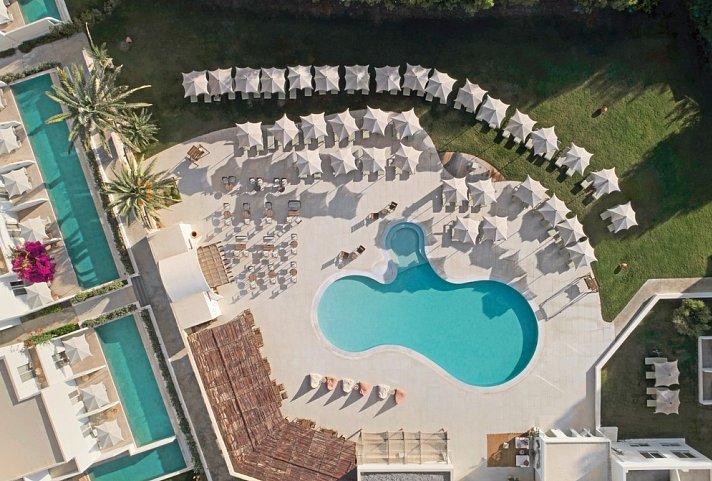 Absolute Kiotari Resort