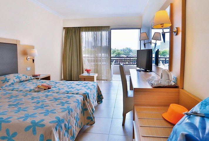 Sol by Meliá Cosmopolitan Rhodes - Wohnbeispiel Doppelzimmer Gartenblick (Zimmercodierung DBG)