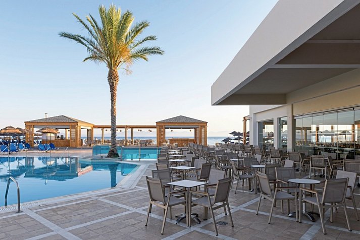 Avra Beach Resort