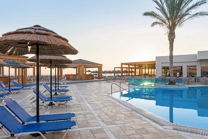 Avra Beach Resort