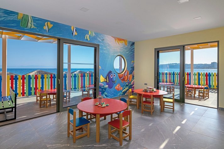 Avra Beach Resort