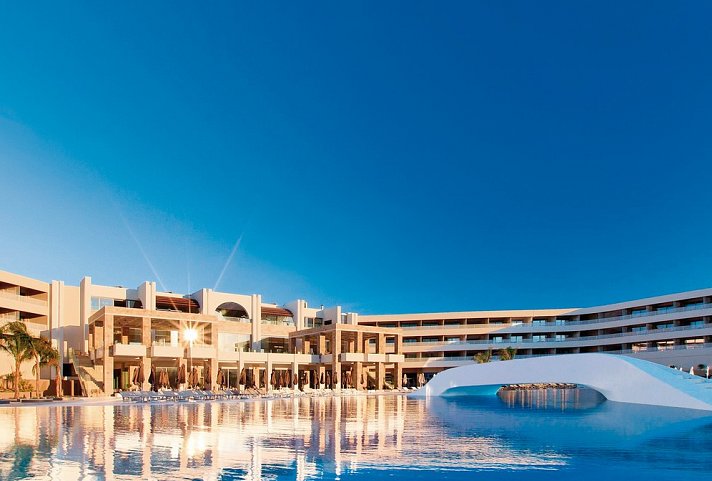 Princess Andriana Resort & Spa