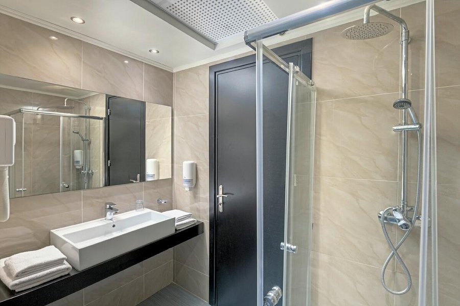 Oceanis Beach - Badbeispiel Doppelzimmer Standard (Zimmercodierung DG1)