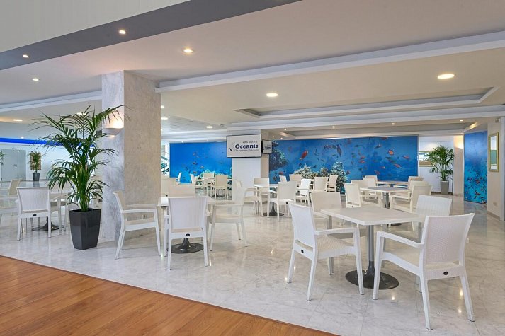 Oceanis Beach