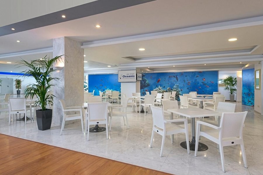 Oceanis Beach