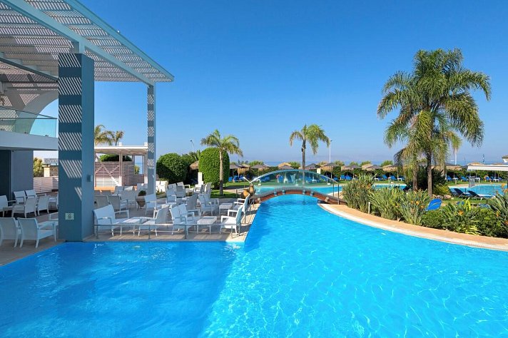 Oceanis Beach