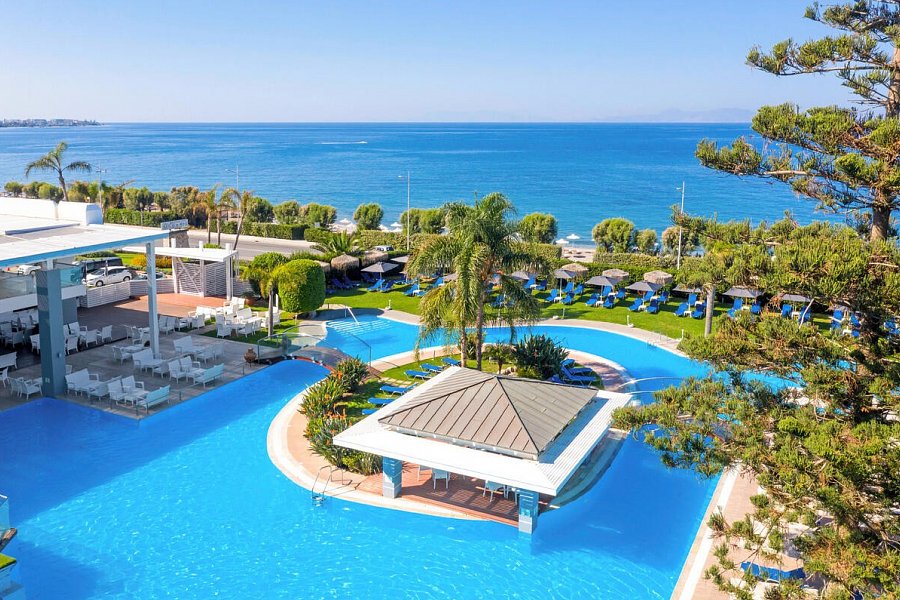 Oceanis Beach