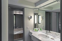 Rodos Park - Badbeispiel Suite Executive (Zimmercodierung WT1)
