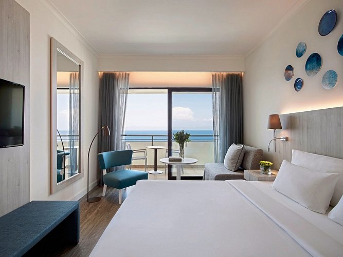 Amus Hotel & Spa - Wohnbeispiel Doppelzimmer Deluxe Meerblick (Zimmercodierung DDM)