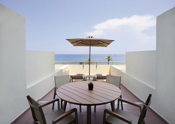 Amus Hotel & Spa - Wohnbeispiel Maisonette Meerblick (Zimmercodierung MBM)