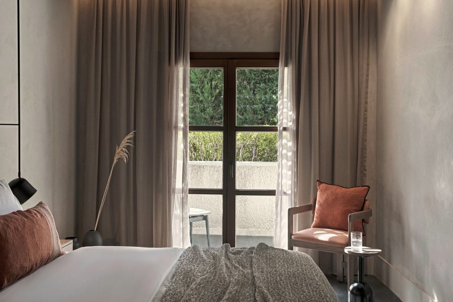 Aulus Lindos Rhodes, Curio Collection by Hilton - Wohnbeispiel Doppelzimmer Gartenblick Tropical Cozy Retreat (Zimmercodierung D1G)