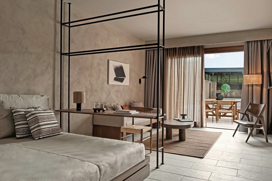 Aulus Lindos Rhodes, Curio Collection by Hilton - Wohnbeispiel Tropical Bungalow Open Plan Suite mit Whirlpool (Zimmercodierung B2G)