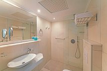 Best Western Plus Plaza Hotel Rhodes - Wohnbeispiel Doppelzimmer Haupthaus (Zimmercodierungen DBU & DPU)