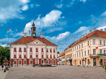 Städtezauber und Inselwelt - Rathaus von Tartu