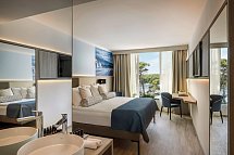 Valamar Carolina Hotel & Villas - Wohnbeispiel Zimmer für 2 Meerseite (Zimmercodierung DBC)